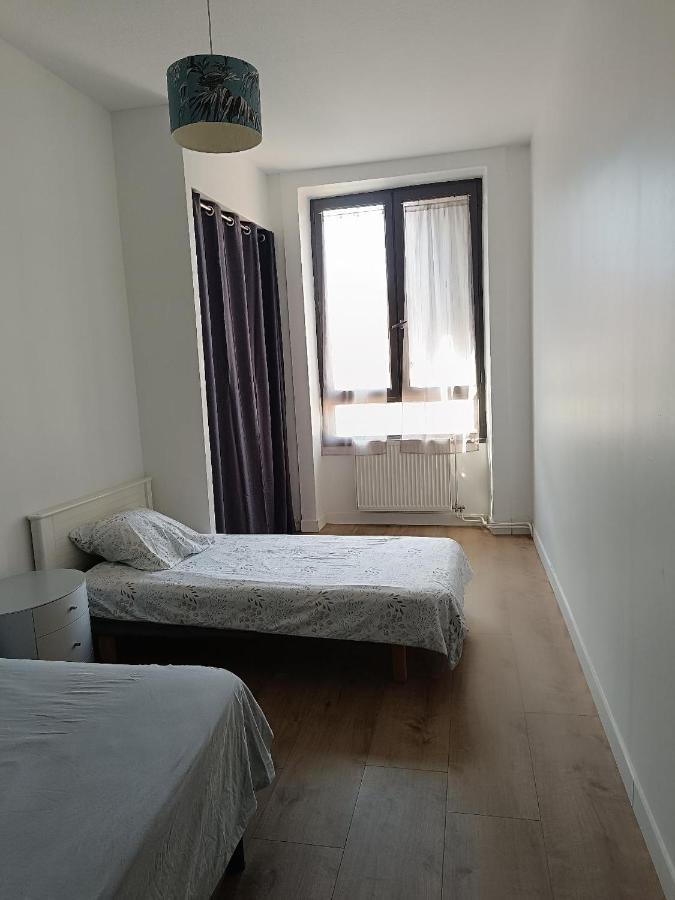 Logement 5 Personnes Proche Cv Et Parking Prive Apartment แซงต์-เอเตียน ภายนอก รูปภาพ